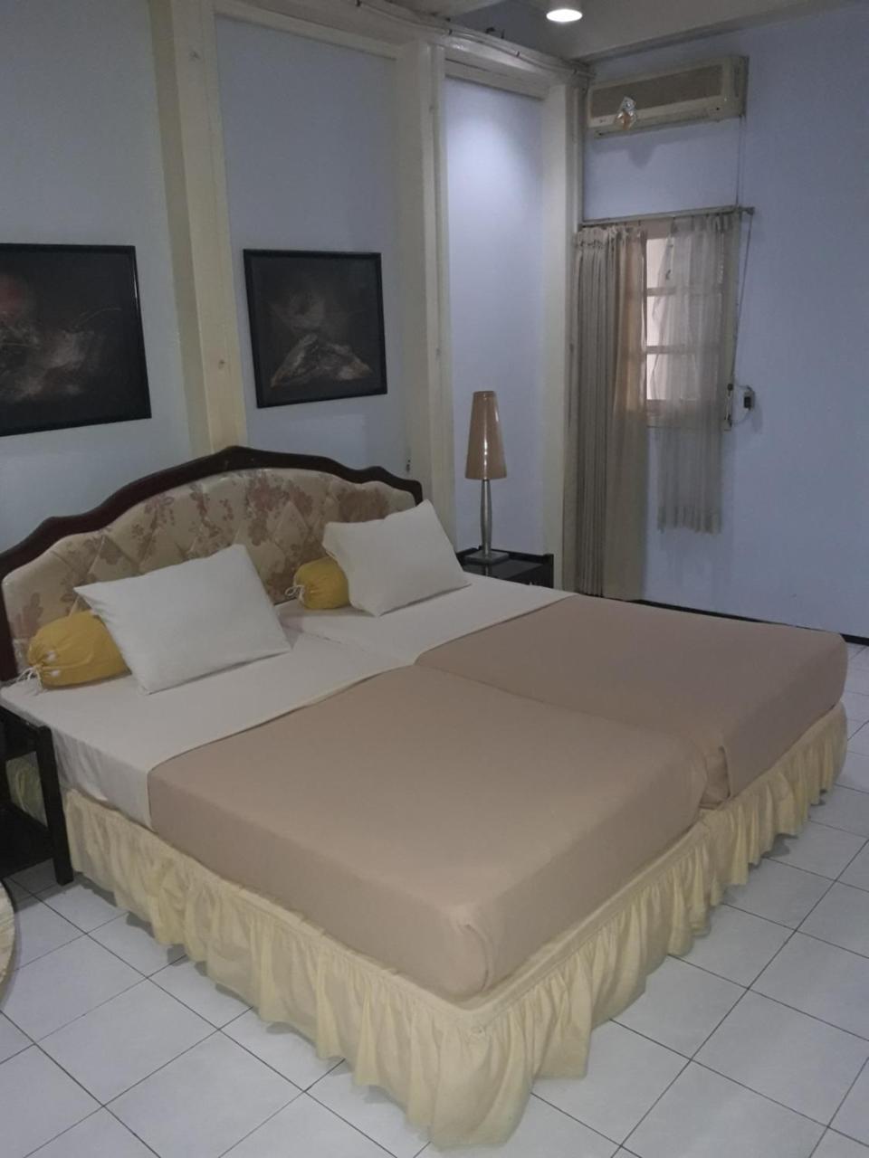 Hotel Menara Malang Eksteriør billede
